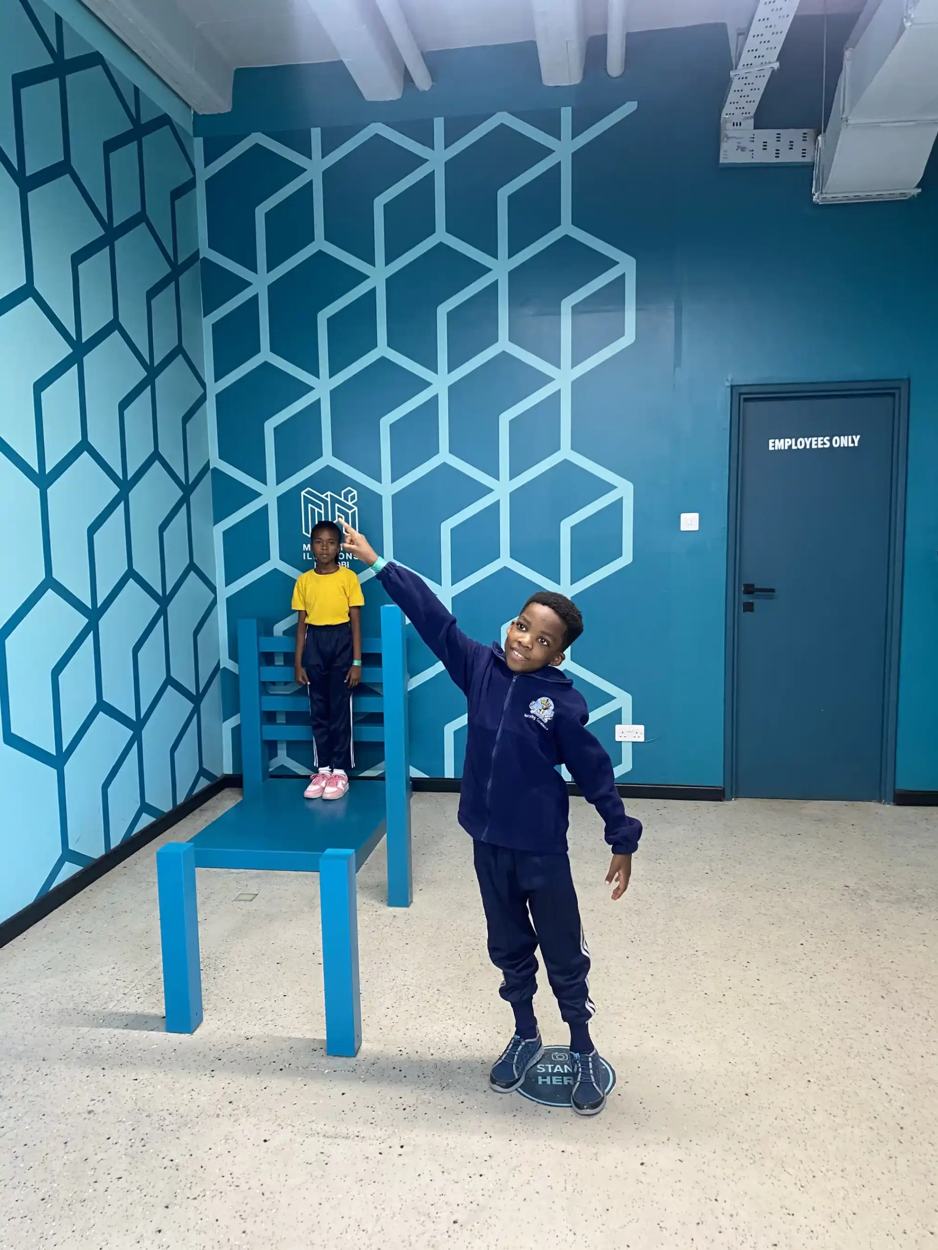 kings international academy learners at the 2023 academic tour at the museum of illusions (19) (2) (2)