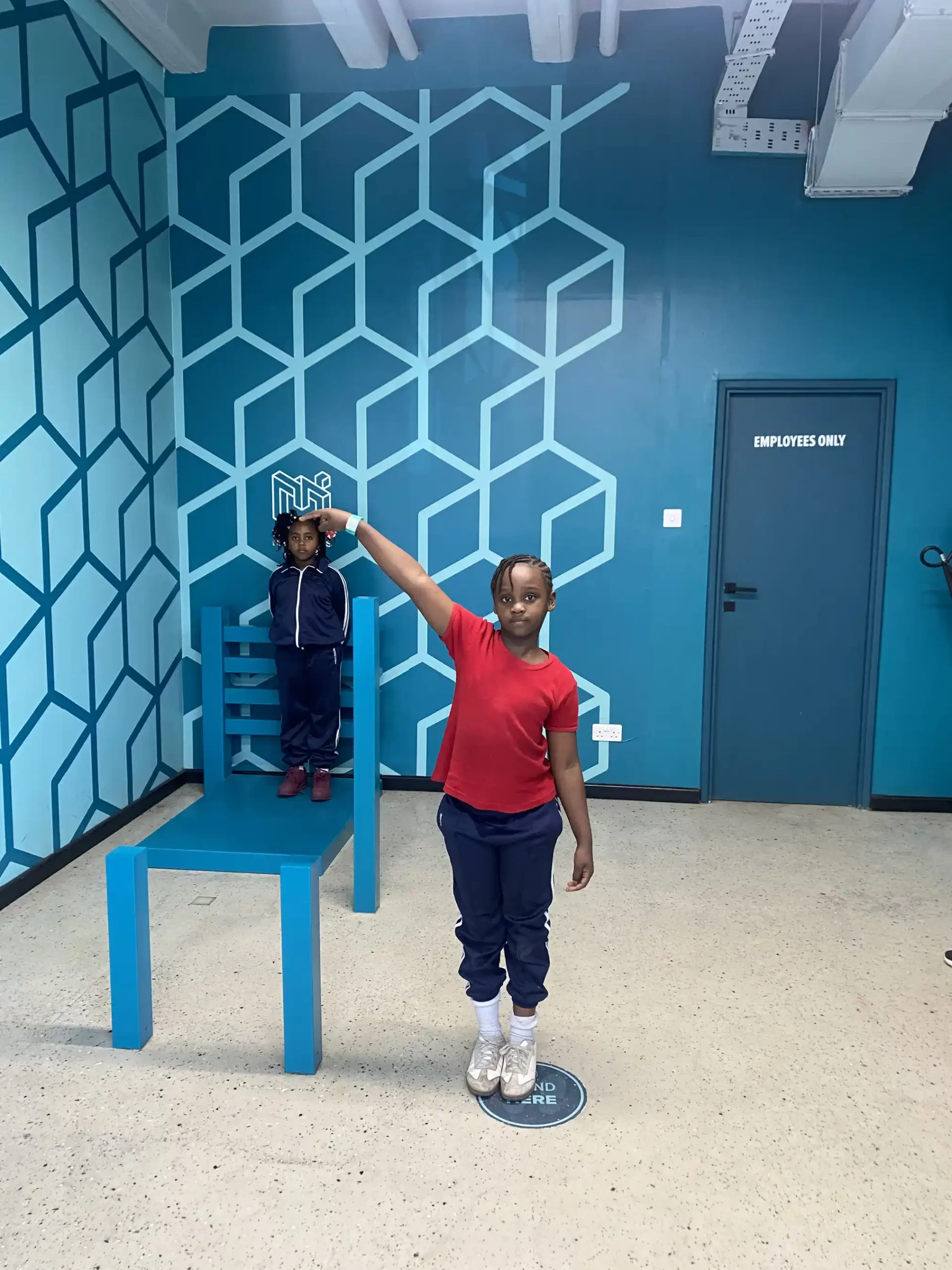 kings international academy learners at the 2023 academic tour at the museum of illusions (19) (2) (4)