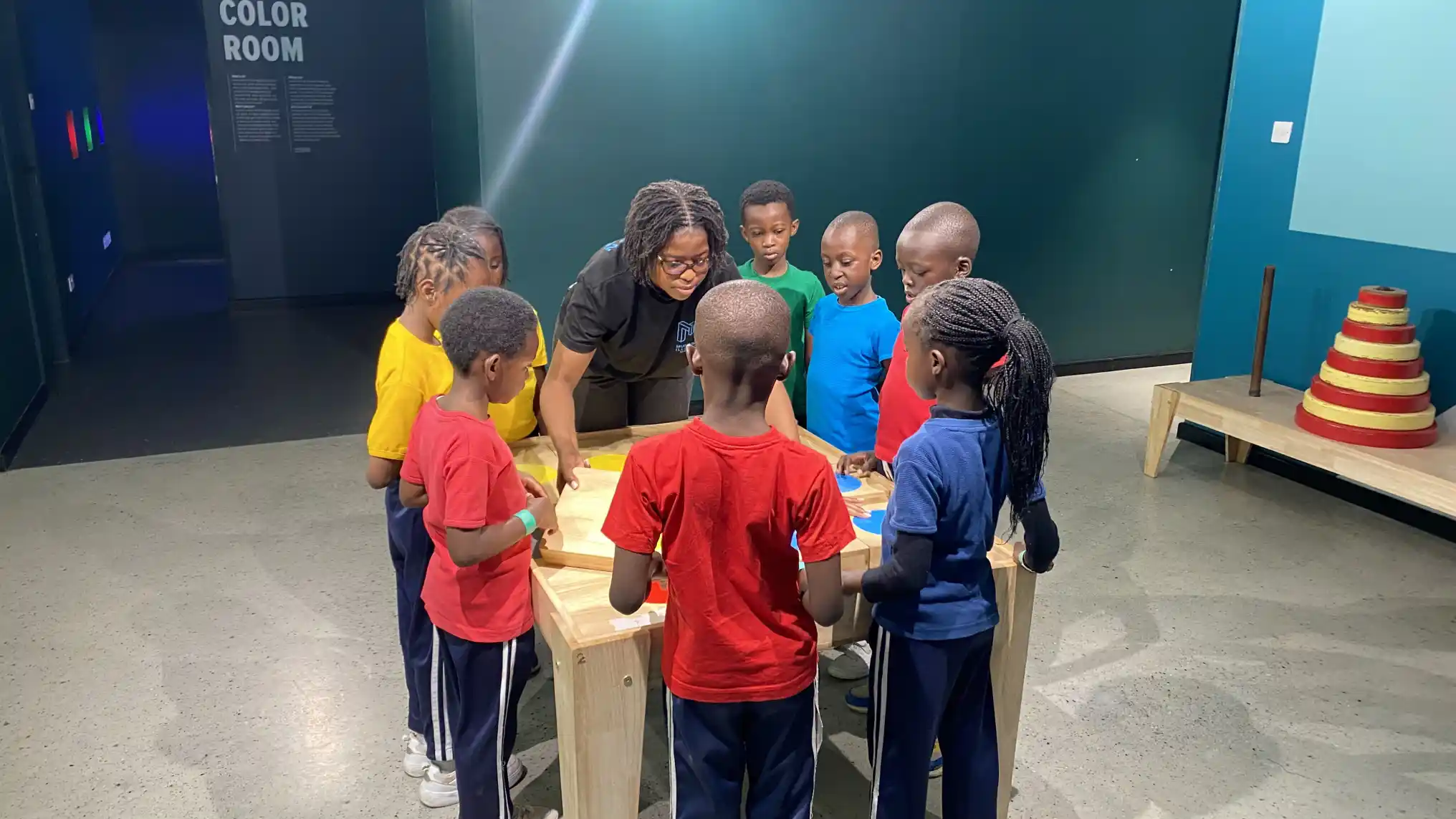 kings international academy learners at the 2023 academic tour at the museum of illusions (2)