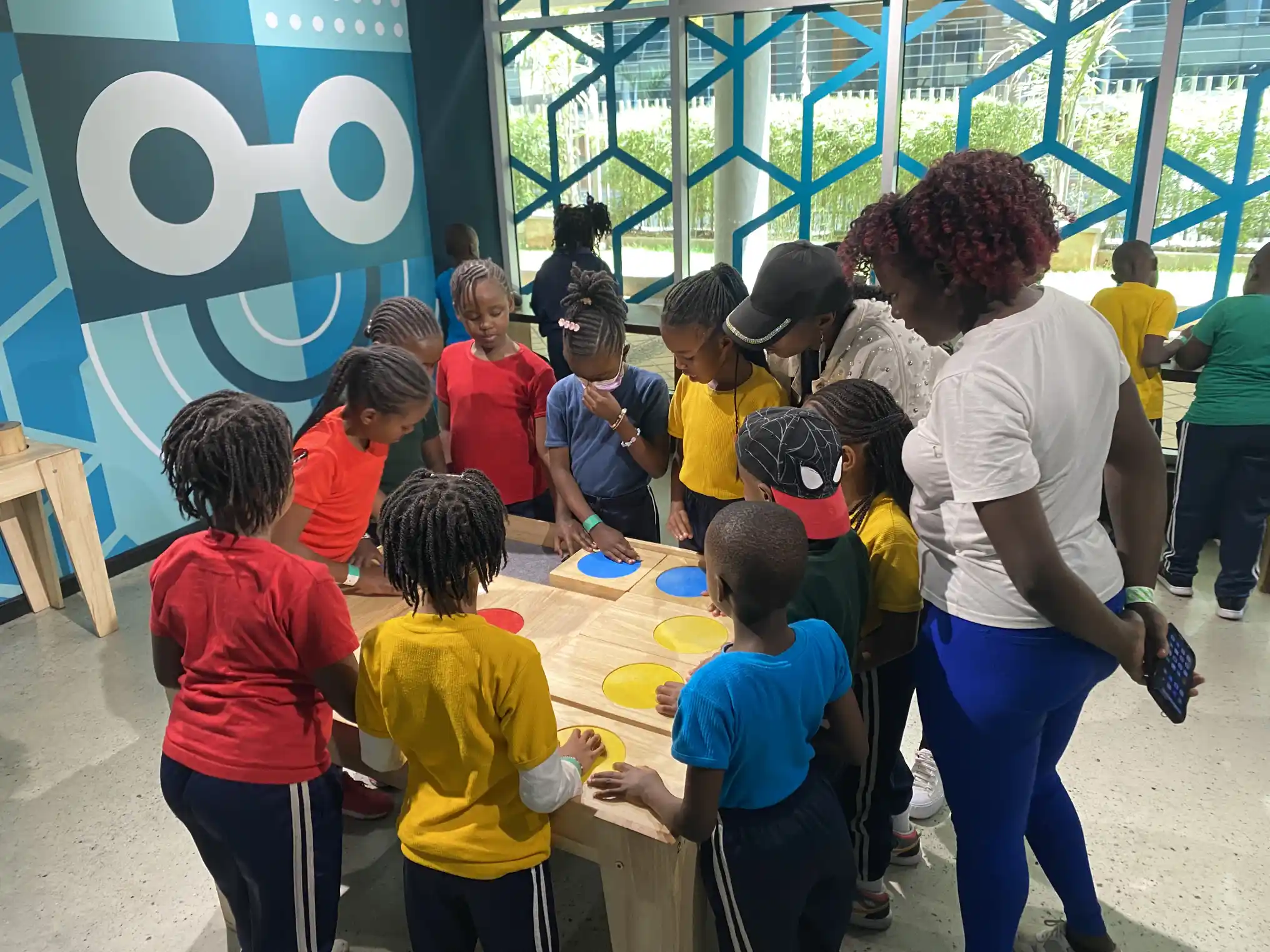 kings international academy learners at the 2023 academic tour at the museum of illusions (4)