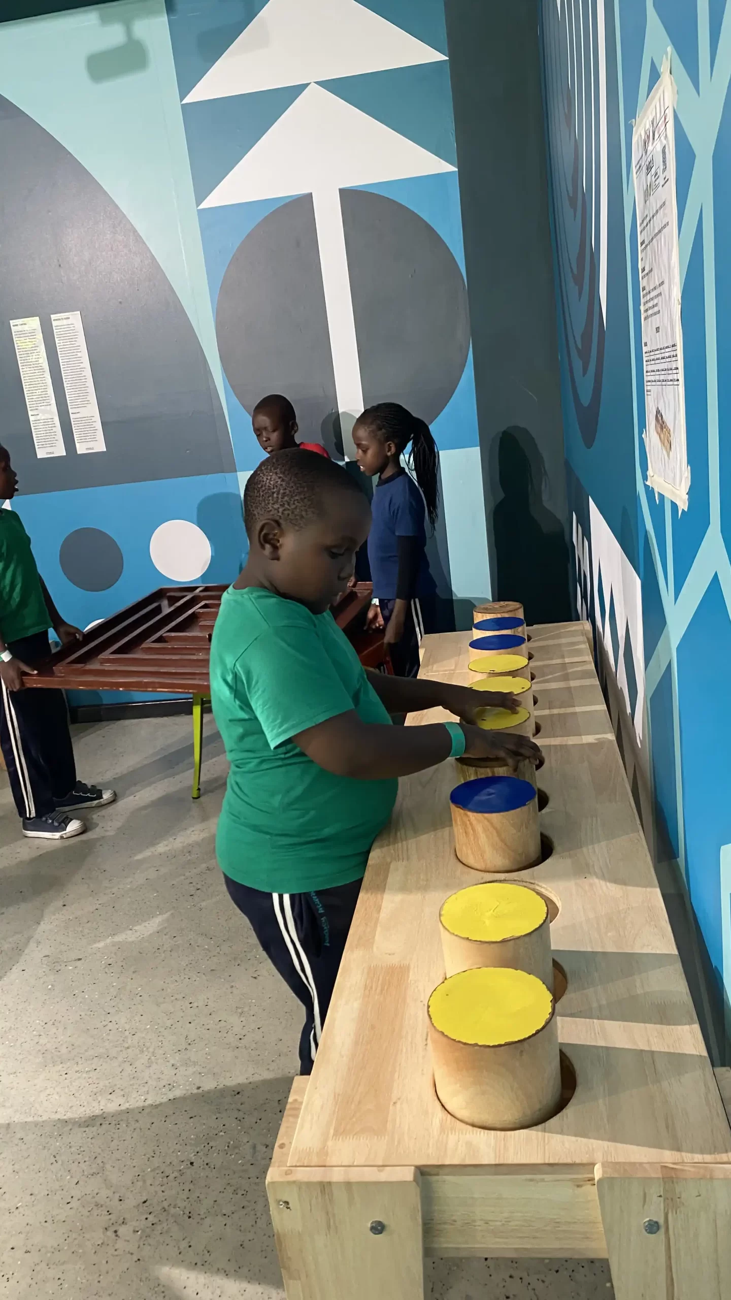 kings international academy learners at the 2023 academic tour at the museum of illusions (7)